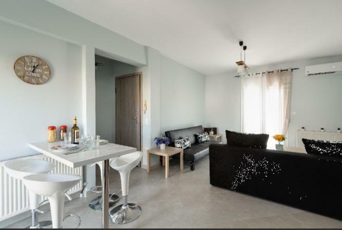 Bright Spacious Two-Bedroom Apartment Tesalónica Exterior foto